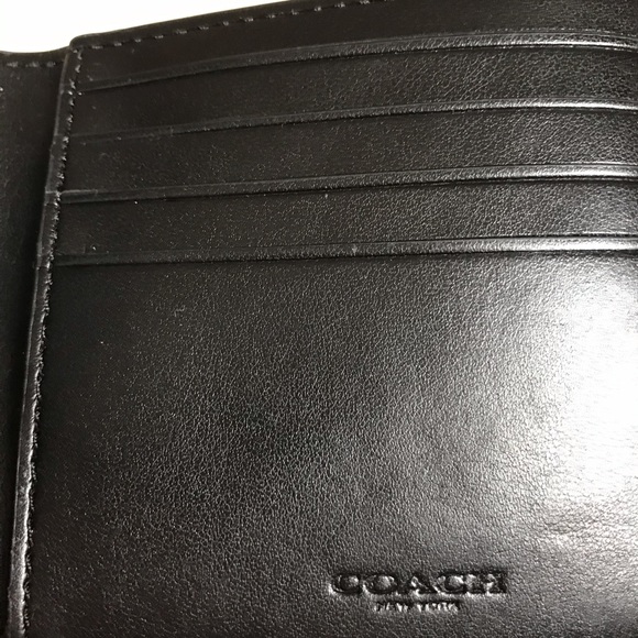COACH men’s wallet. - Picture 3 of 5